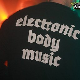 2012 - party - 000687